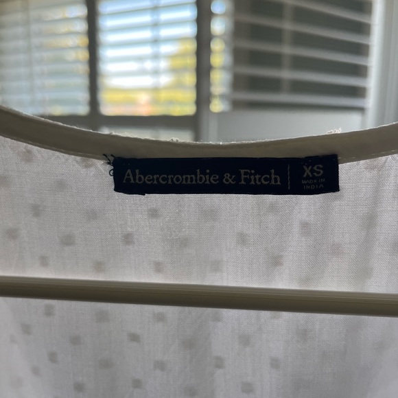 ABERCROMBIE Wrap Top - Picture 3 of 4